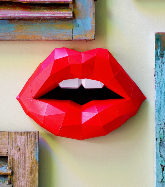 Papercraft Red Lips