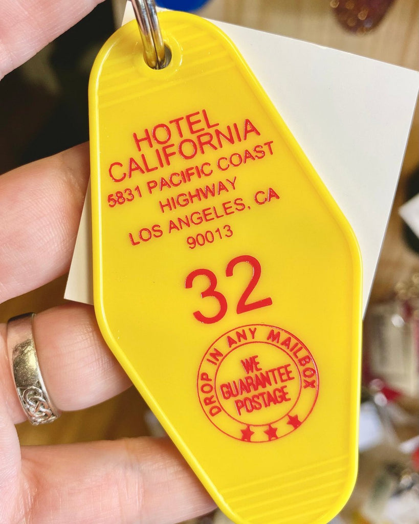 Vintage retro plastic motel/hotel keychain/keyring/key fob Hotel California, Pacific Coast Highway LA The Eagles, Sold by Le Monkey House